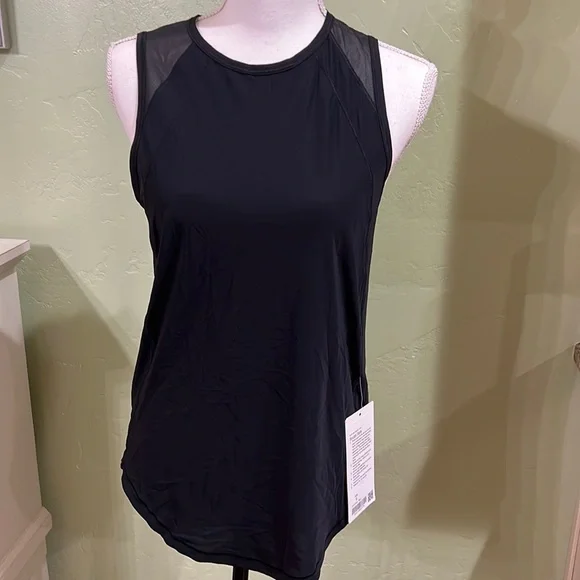 Lululemon sculpt tank - Picture 1 of 8